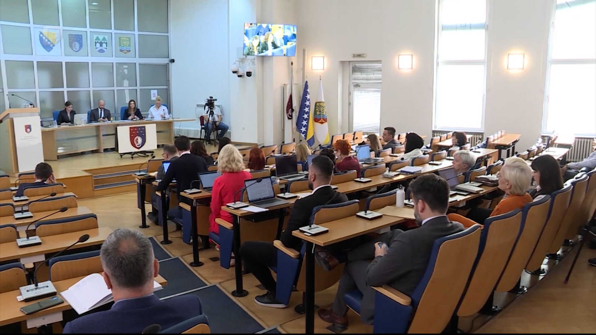 Sindikatu je uvođenje obaveznog srednjoškolskog obrazovanja najsporniji propis